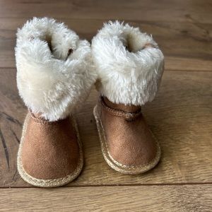 Baby brown boots